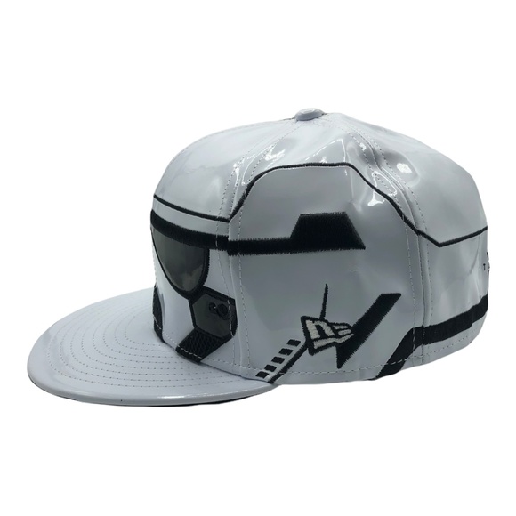 New Era 59FIFTY Star Wars Stormtrooper Big Face Cap Hat Size 7 1/4 Black White - Picture 3 of 9